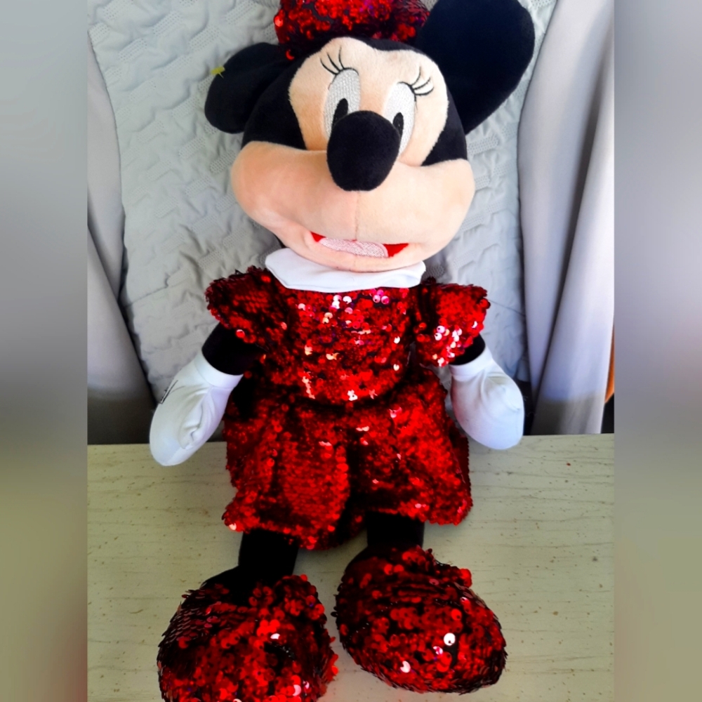 Disney Minnie Mouse Red Plush Toy